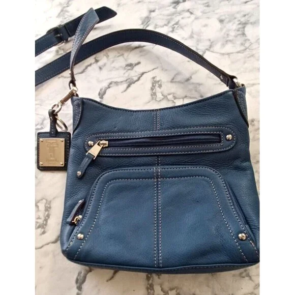 Tignanello Purse Shoulder‎ Bag with Key Chain Blue Pockets - Picture 3 of 6